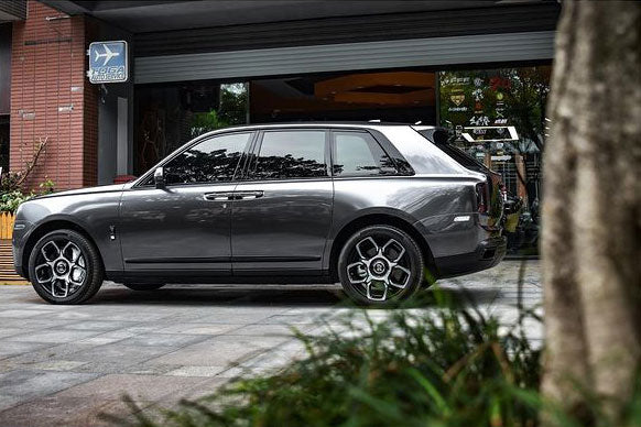 Gloss Metallic Charcoal X-M97 car wrap vinyl